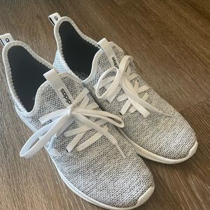 Like New Adidas Memory Foam Sneakers